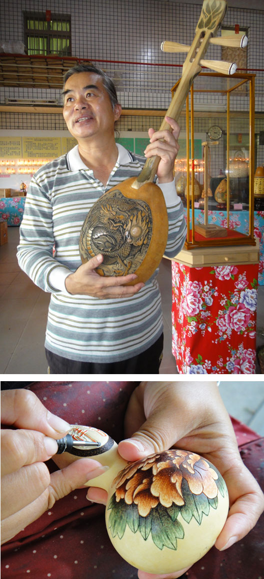 葫蘆雕刻家何明賢老師致力推廣葫蘆雕刻藝術。（圖∕張筧 攝）