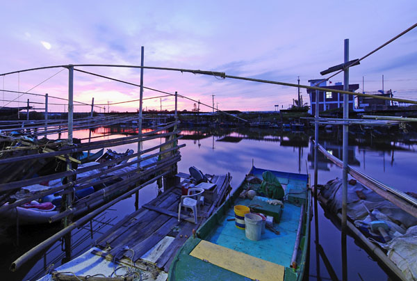白砂崙漁港是一個安靜的小漁港。（圖∕張簡英豪 攝）