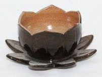 采青窯以生活陶藝為出發點，開發出多款實用陶藝製品。（圖∕采青窯 提供）