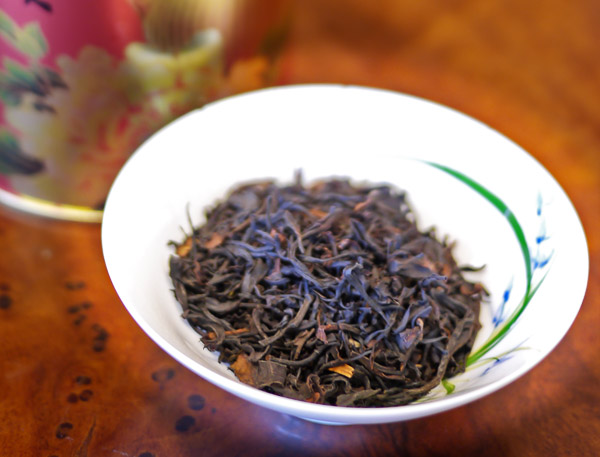 野生山茶製作的紅茶具養生功能。（圖∕張簡英豪 攝）
