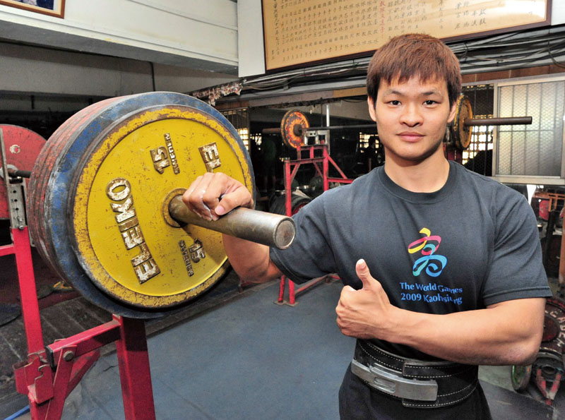 謝宗庭是世界知名的男子健力第二量級選手 Hsieh Zong-ting, world–renowned Class Two powerlifter