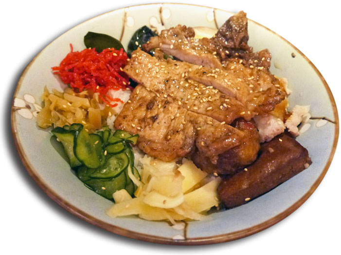 在「VASIR肉燥飯店」也能嚐到以往農村時代才吃得到的割稻飯。（圖∕李昀諭　攝）