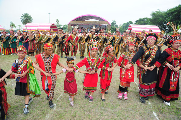 原住民歲時祭儀與慶典是部落裡的年度盛事。（圖/鮑忠暉 提供）