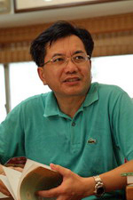 持續創作不輟的勞動文學創作者─李昌憲。(圖/高雄市政府文化局提供)