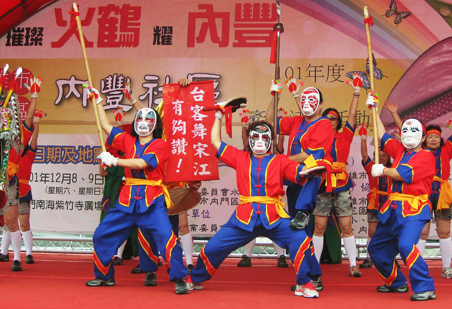 內豐社區的「台客舞宋江」，獲得2012高雄市台客舞亞軍。（圖/內豐社區發展協會提供）
