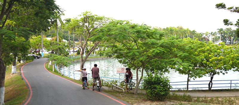 澄清湖風景如詩如畫，四季各有不同韻味，適合以單車慢行細賞。(圖/李昀諭　攝)