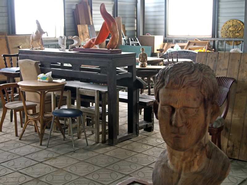 岡山和平國小的閒置教室，成為市民學習與創作的藝術基地。（圖∕張筧 攝）
