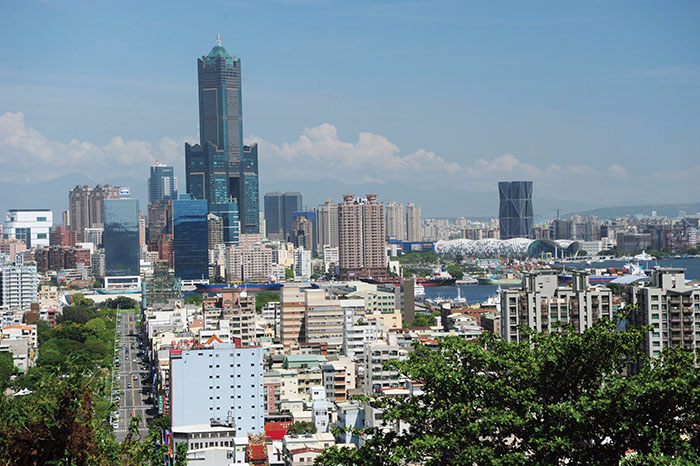 高雄港與市區景致 Panoramic views of Kaohsiung city and port from Shoushan