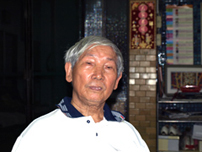 高齡78歲仍陶醉在揮灑水彩樂趣當中的畫家－洪傳桂