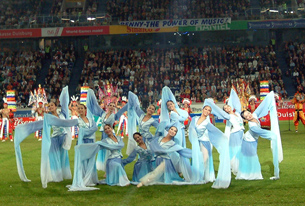 城市芭蕾的水袖風靡了2005德國世運，今年將在高雄重現。(圖/城市芭雷舞團提供)