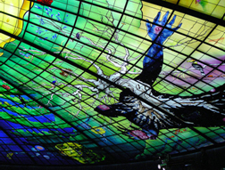 小廣用自己的角度，和大家分享捷運公共藝術之美，美麗島站大廳的「光之穹頂」，共花了四年半製作，此為圓頂水、土、光、火四大區塊一角。 (攝影/小廣)