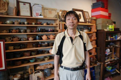 黃俊憲畢業於中山大學企業財務管理系，曾經營服飾紡織業，人生經驗頗為豐富。〈圖/郭力睿攝〉