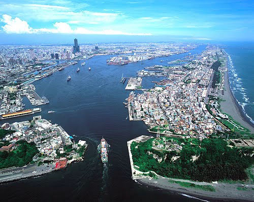 高雄臨海優勢孕育出城市強大的藍海競爭力。(圖/高雄市政府都發局 提供)